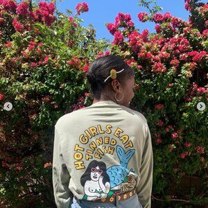 LIMITED EDITION Fishwife Hot Girls Eat Tinned Fish Long sleeve | Medium